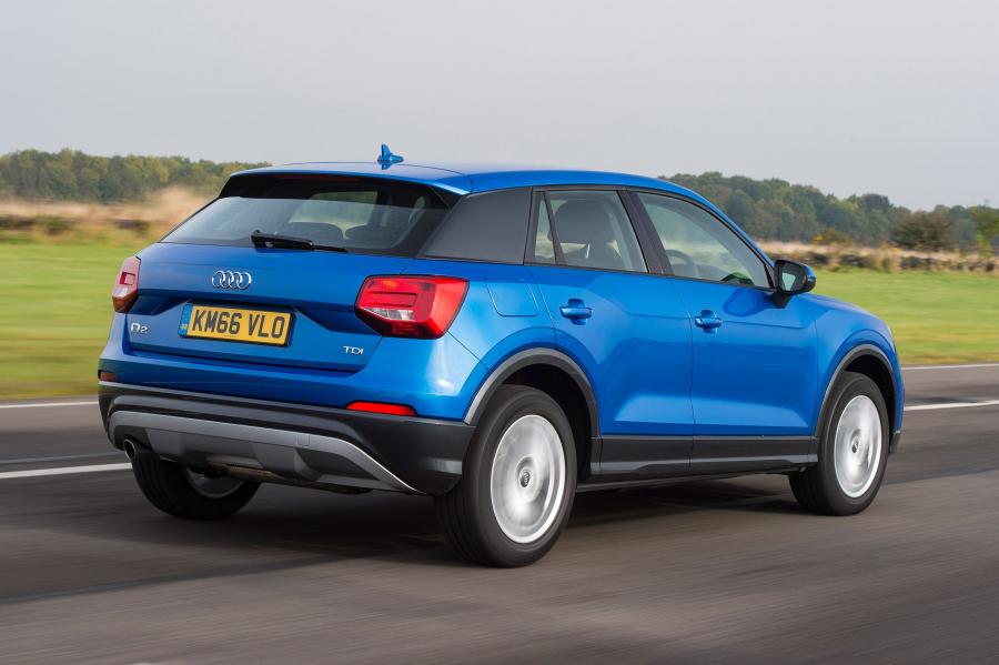  Audi Q2 TDI Design 2016 года  (UK) (фото 2 из 30)